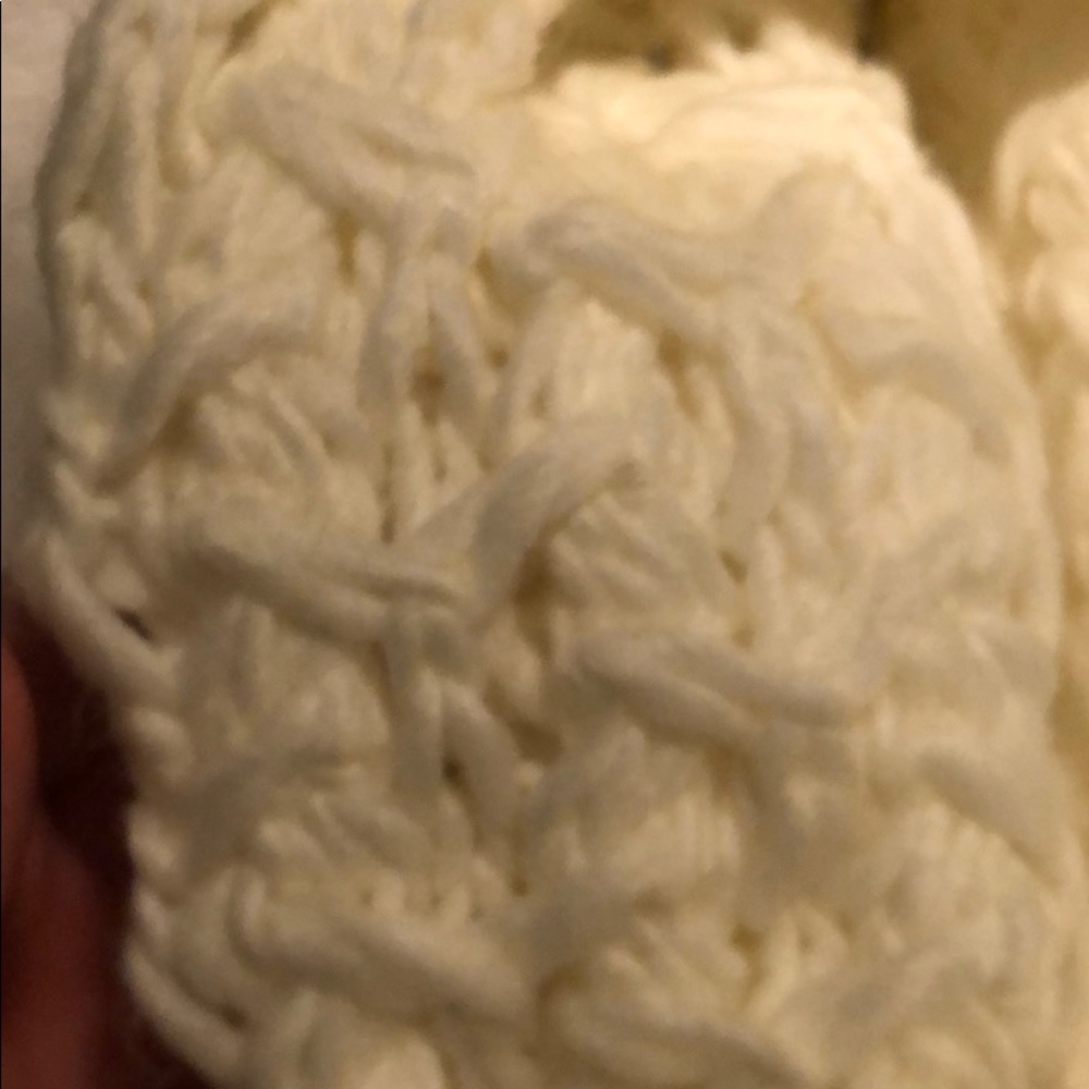 Infinity Scarf - Picture 3 of 4